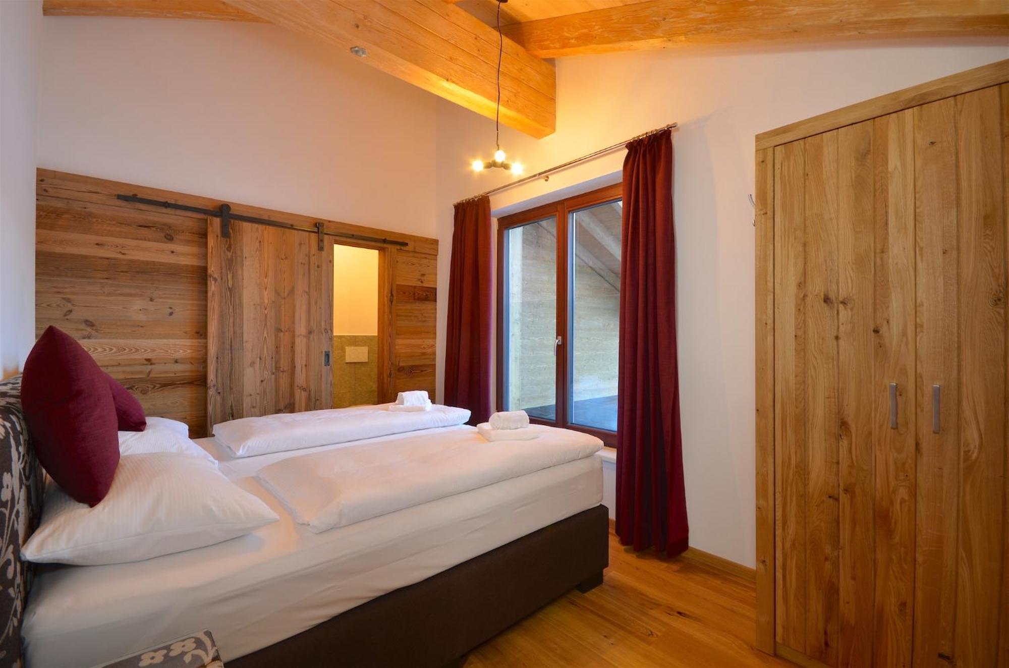Ski-In Ski-Out Chalet Maiskogel "Bergli" - By Alpen Apartments Kaprun Bagian luar foto